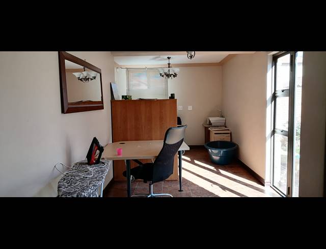 3 BEDROOM APARTMENT TO LET IN AMBERFIELD RIDGE